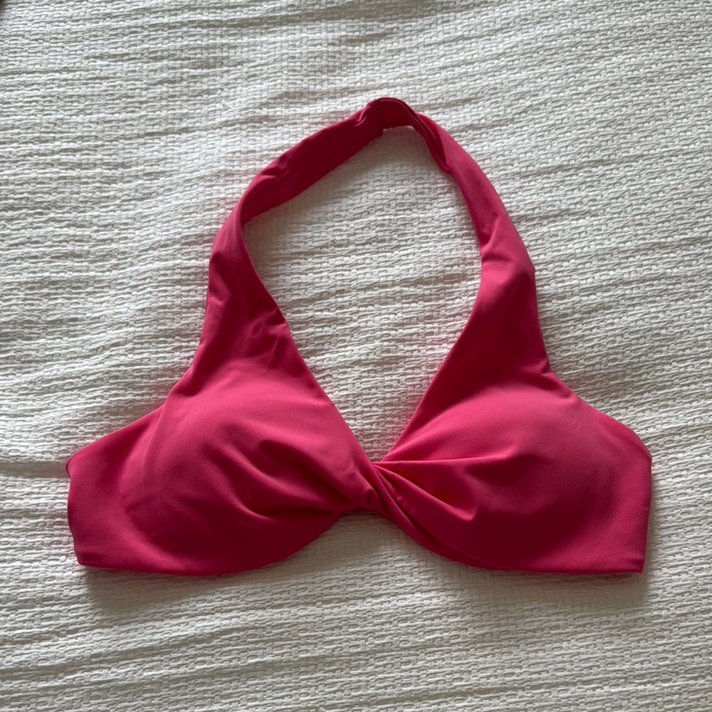 Keep That Pump Halter Bra